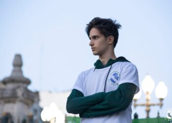 ¿Cómo piensan los jóvenes argentinos que siguen los pasos de Greta? “Nos fuimos de mambo con muchas cosas, pero todavía hay oportunidad de cambio”, afirma Gastón Tenembaum