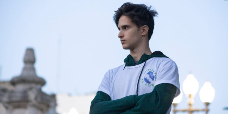 ¿Cómo piensan los jóvenes argentinos que siguen los pasos de Greta? “Nos fuimos de mambo con muchas cosas, pero todavía hay oportunidad de cambio”, afirma Gastón Tenembaum