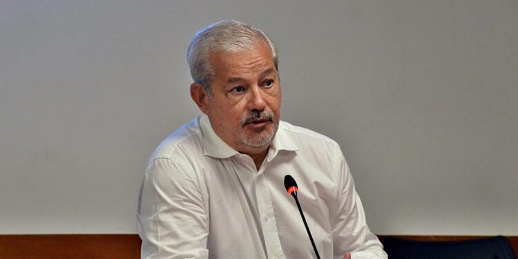 Ley de Humedales: “Hagan lugar en el conurbano para 800 mil correntinos” por si prospera esa norma, desafía Jorge Vara