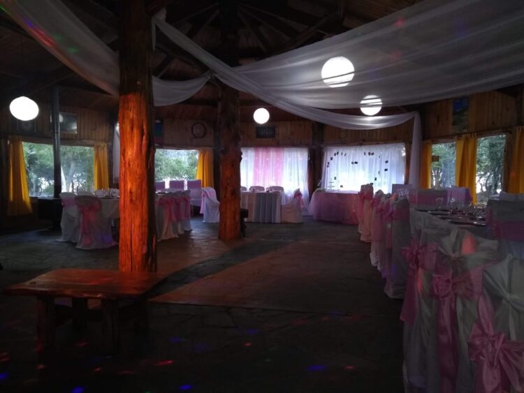 Hay otros mapuches que viven pacíficamente en las tierras de Villa Mascardi y que denuncian amenazas y quemas de los violentos