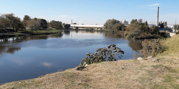 ¿Se puede hacer agroecología cerca del Riachuelo? El gobierno asegura que sí y lanzó un programa para fomentarla en la cuenca más contaminada del país