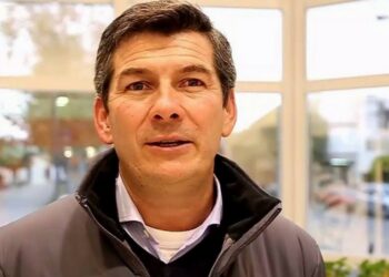 “Por cada litro que producimos perdemos 4 o 5 pesos y así terminaremos todos fundidos”, advierte Manuel Ron, productor de bioetanol