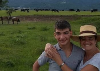 Caballos que curan: El ángel de cuatro patas que cambió la vida de Elena y Panchi