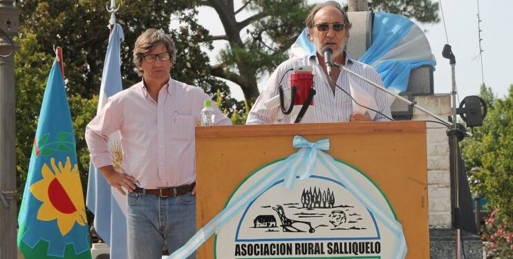 ¿Por qué están tan enojados los productores? “No hay confianza en la economía debido a esta mezcla de comunismo con truchismo”, dice Arnoldo Mazzino