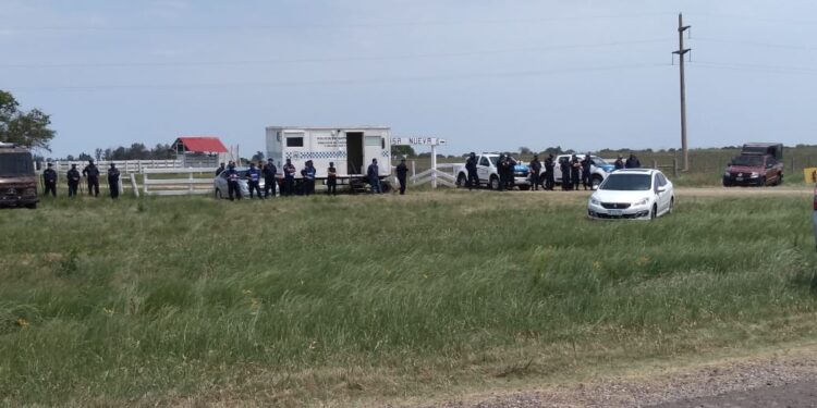 Tuiter Novela: Protesta de los productores entrerrianos contra Grabois y suspenso por el campo de los Etchevehere