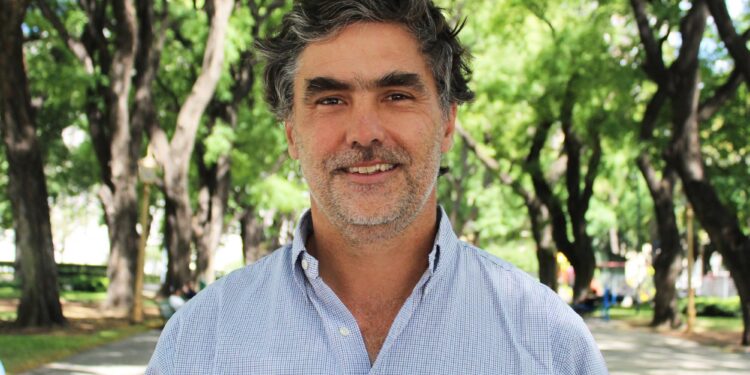 La agricultura digital según Bayer: “Este es un camino de ida, que permite a los productores optimizar sus recursos”, afirma Matías Corradi, el líder de FieldView