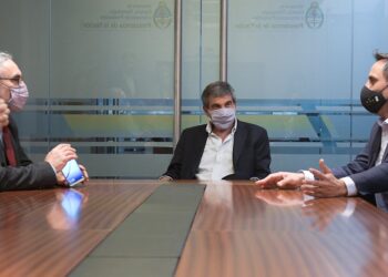 Giro oficial sobre agroquímicos: Los ministerios pasan de recomendar buenas prácticas en tiempos de Macri a medir los residuos en tiempos de Alberto