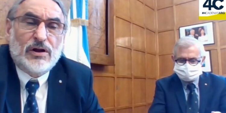 Julián Echazarreta, el secretario de Agricultura, se ilusiona con una buena cosecha para 2021: “El mercado está sano y fuerte”