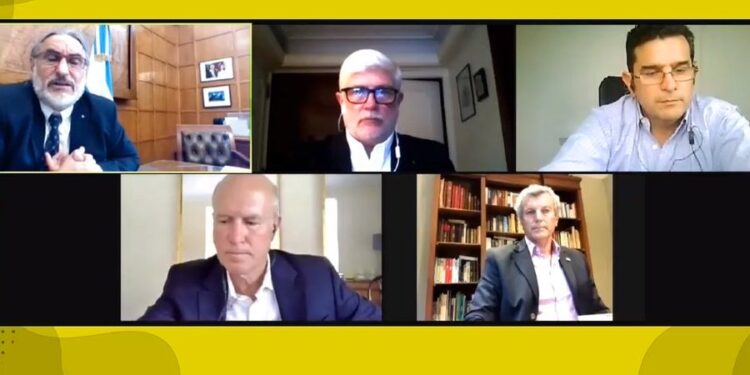 Las cadenas despidieron el año con Luis Basterra: La nueva versión de las 4C incluye la palabra “cortesía”