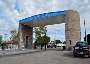 Siguen los problemas en la frontera de San Luis: Un productor perdió el 30% de sus abejas mientras esperaba para ingresar a la provincia