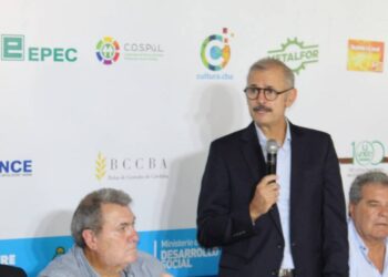 Julián Echazarreta, el secretario de Agricultura, se ilusiona con una buena cosecha para 2021: “El mercado está sano y fuerte”