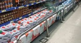 Informe FADA: Con la venta de cada sachet de leche, tanto el productor como el comerciante están perdiendo plata