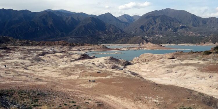 A pesar de las intensas nevadas de este invierno, el agua para riego volvería a ser escasa en el Cuyo