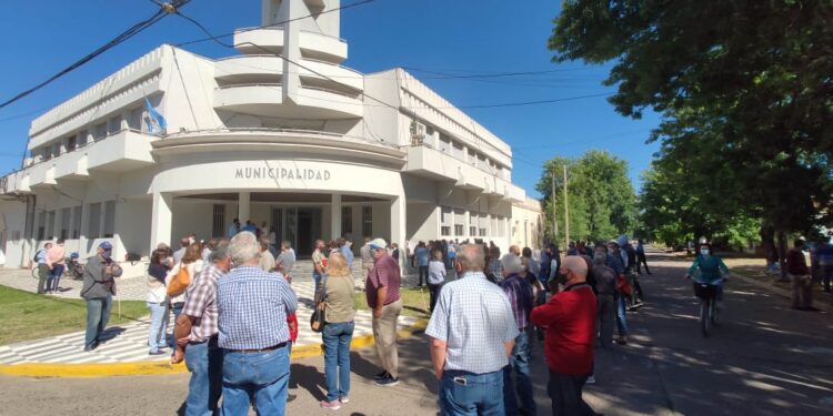 Las autoridades de Alberti prometen corregir con la reglamentación una norma controvertida que afectaba a la ganadería local