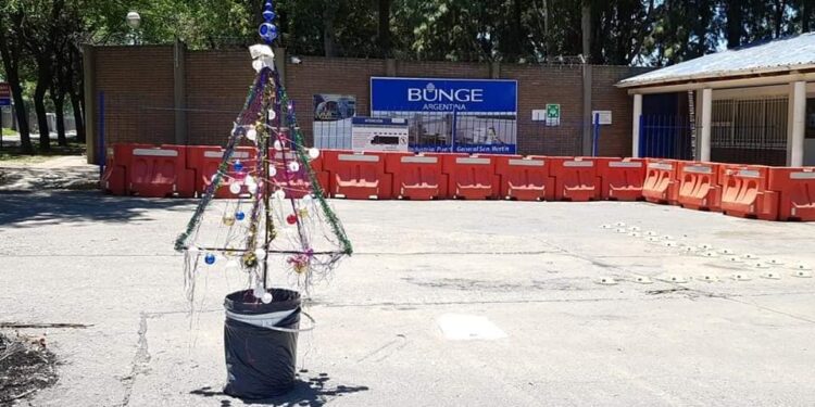 Trabajadores aceiteros no aceptaron la propuesta de la industria y anuncian que pasarán “Navidad en huelga”