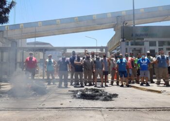 Paciencia y silobolsa: Sigue el paro de aceiteros por otra jornada más