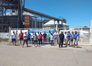 El Ministerio de Trabajo apuesta por terminar hoy con el conflicto gremial que paralizó a la principal fábrica argentina de divisas