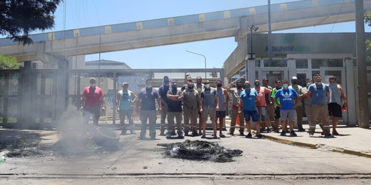 Paciencia y silobolsa: Sigue el paro de aceiteros por otra jornada más