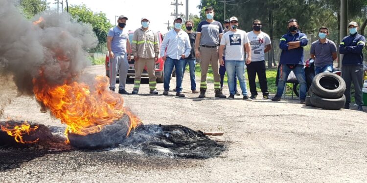Sigue sin solución el conflicto gremial que provocó la paralización del comercio de granos
