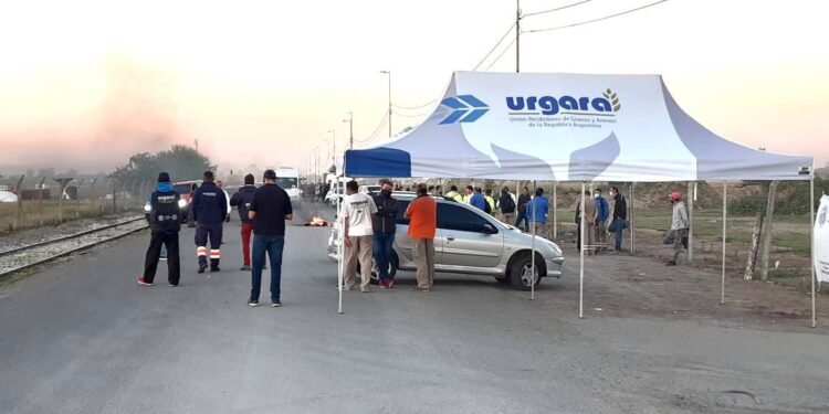 Otra semana con complicaciones logísticas: Nuevo paro de Urgara y aceiteros