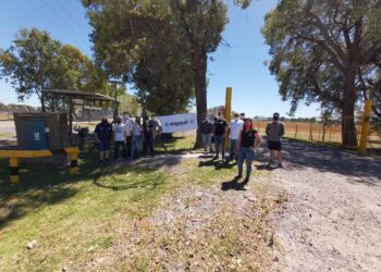 Conflictos abiertos: Recibidores de granos, patrones fluviales y estibadores mantienen medidas de fuerza en reclamo de mejoras salariales