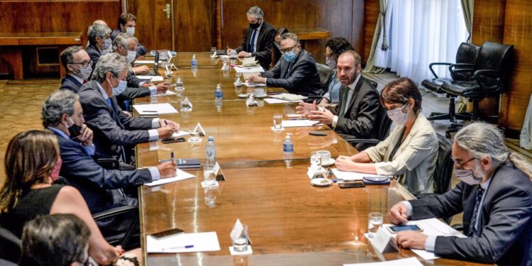 Se estiran los plazos: El Consejo Agroindustrial logra medidas del gobierno con tirabuzón y condicionadas a que no tengan costo fiscal