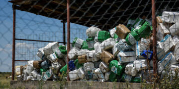A cuatro años de la ley que obliga reciclar los envases de agroquímicos, solo cuatro provincias cuentan con centros de recepción de los bidones