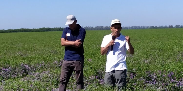 Marcelo Arriola está a la búsqueda de una agricultura reparadora: “Debemos cambiar el sistema de producción antes de que la Naturaleza nos lo haga cambiar”