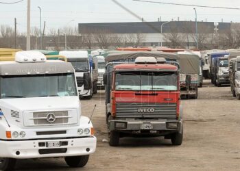 Comenzó a normalizarse la comercialización de granos luego del acuerdo salarial entre exportadores y Urgara