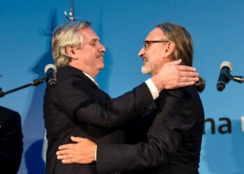 Y siguen boludeando a la gente: El gobierno anunció, justo cuando comenzaba el paro agropecuario, que reabrirá las exportaciones de maíz