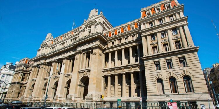 Se derrumbó la cantidad de juicios por enfermedades laborales contra empresas agropecuarias gracias a un cambio normativo introducido en 2017