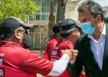 Massa recibe a los transportistas autoconvocados: Pedirán cumplimiento efectivo de las tarifas orientativas