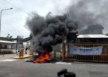 ¡Estalló el Verano! Se agravan los conflictos gremiales portuarios que paralizaron las exportaciones argentinas