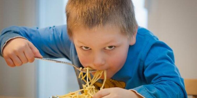 Durante la pandemia los argentinos seguimos comiendo muy mal, pero estamos convencidos de todo lo contrario