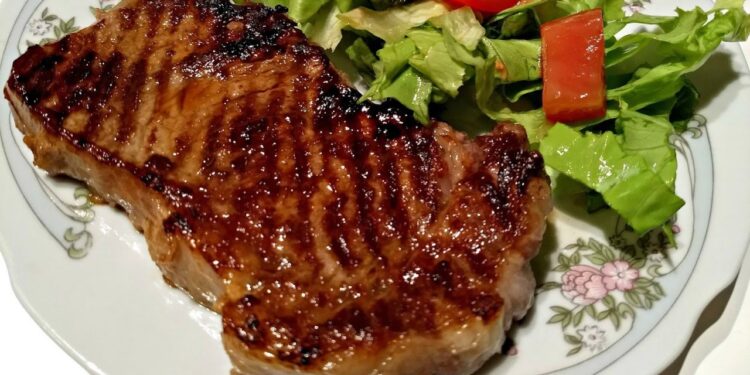 Ahora que podemos comprar carne, vamos por la ensalada: Kulfas anticipa un acuerdo por los precios de las frutas y verduras