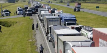 ¿Cuáles son las razones de los transportistas para cortar las rutas? “Los costos nos suben 120%”, explicó su referente Santiago Carlucci