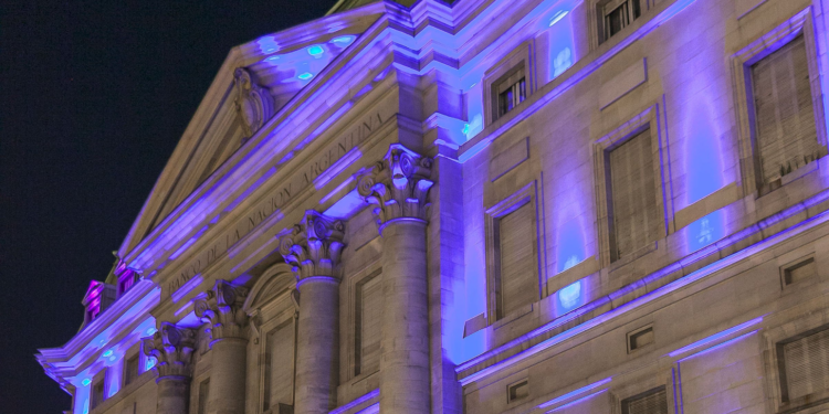 Financiamiento: Banco Nación anunció que las Pymes podrán descontar cheques con una tasa preferencial de hasta el 21% anual