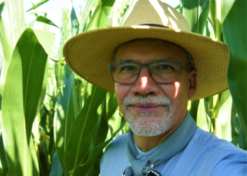 Escuelas agrotécnicas en problemas: “Necesitamos la autorización para arrancar con las clases”, pide el cura Julio Ramos, salesiano y estrella de Tik Tok