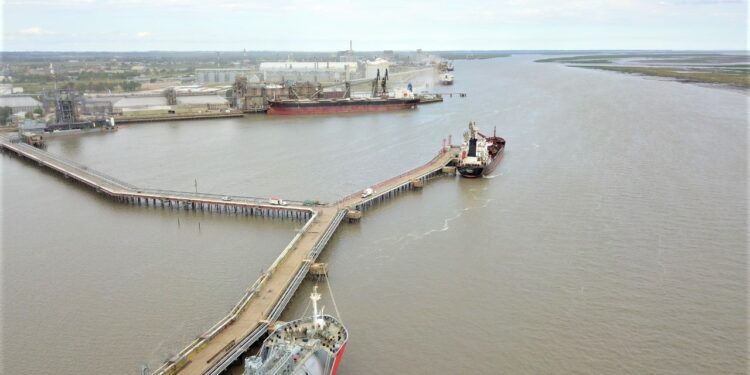 Alerta comercial: transportistas planean extender las protestas luego de impedir por dos semanas el ingreso de camiones a los puertos bonaerenses
