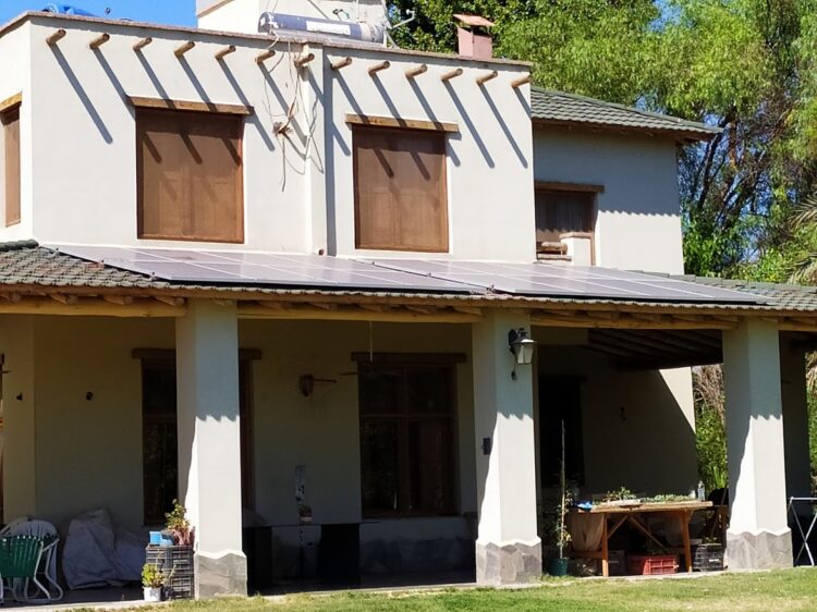 Esteban Santipolio cerró un círculo perfecto para su pequeña finca de olivos: Agrega muchísimo valor sin depender de insumos externos