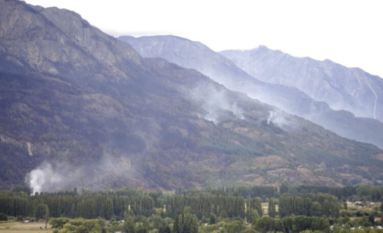Desde Lago Puelo, Paula Costa relata el calvario sufrido por los productores: tras los incendios, la prioridad es reconstruir el sistema de riego y el tendido eléctrico