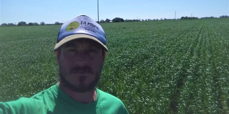 Cristian Crespo sabe que los pioneros de la Siembra Directa escucharon mil veces el “no se puede” y por eso hoy difunde la agroecología: “Comprendí que esto no se terminaba con el cuidado de los pajaritos”