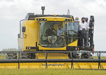 Lacalle Pou: “El Estado tiene que facilitar para que los que laburan hagan crecer al país”