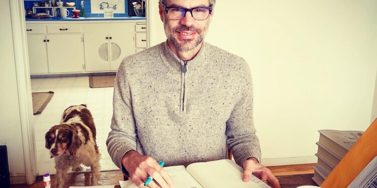 “No hay apocalipsis”: El libro de un ambientalista estadounidense que confronta a quienes usan el cambio climático para promover el pánico global