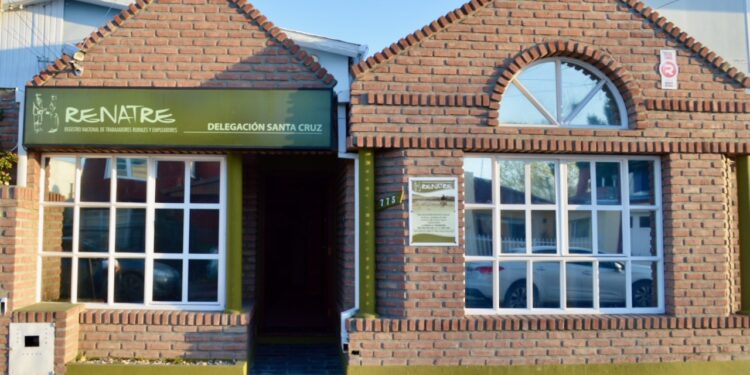 Más práctico: Ahora los trabajadores rurales pueden gestionar la solicitud de prestación por desempleo desde el celular