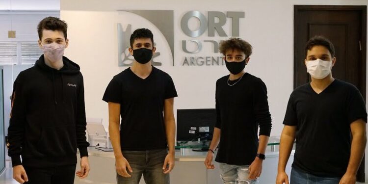 Satellites on Fire: Con 17 años crearon una app que detecta focos de incendio en tiempo real