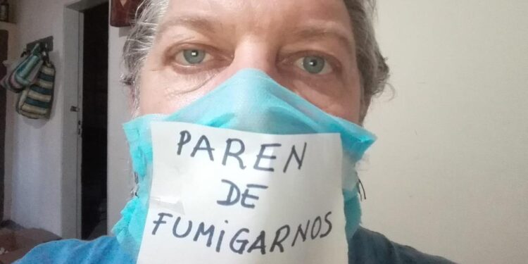 Infierno en Santiago del Estero: productores hostigados por un cura fanatizado y una jueza de paz ahora fueron escrachados públicamente por Cabandié