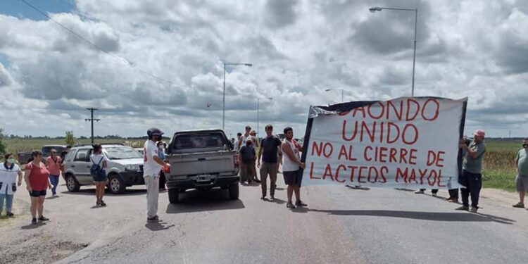 Atilra bloqueó una Pyme láctea para reclamar la regularización sindical de los empleados: “Estamos frente a un gremio mafioso”, asegura Dardo Mayol