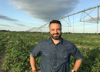 “Los productores deben aprender a regar con criterio agronómico, lo que implica hacer mediciones”, define Luciano Acosta, creador de EcoDrip, una aplicación para no malgastar agua