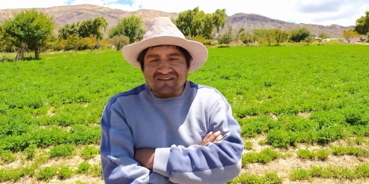 Con extrema simpleza, Daniel Silisque explica las dificultades de sembrar en la Quebrada de Humahuaca: “Es una verdadera lotería”, define